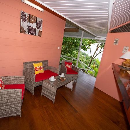 Bora Bora Holiday'S Lodge Экстерьер фото