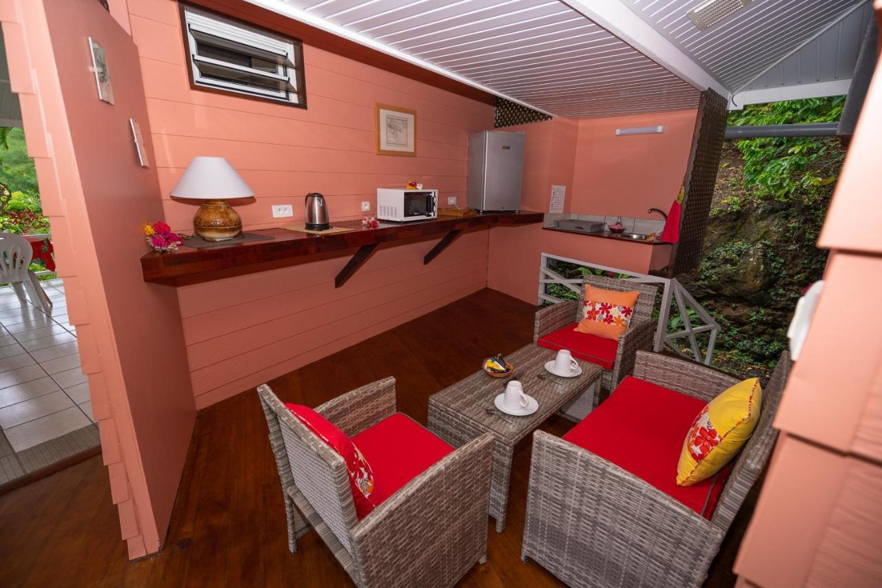 Bora Bora Holiday'S Lodge Экстерьер фото